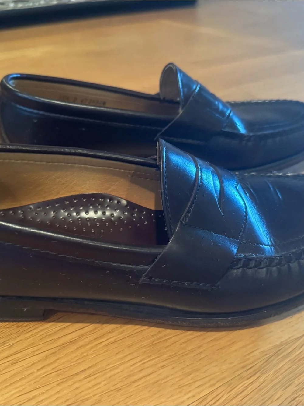 SEBAGO Men's Penny Loafers. Burgandy Leather Hand Sewn. Made in USA.  10.5